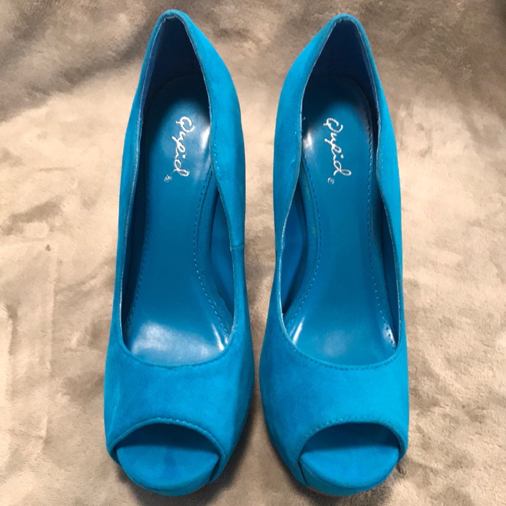 Qupid Heels Size 6
